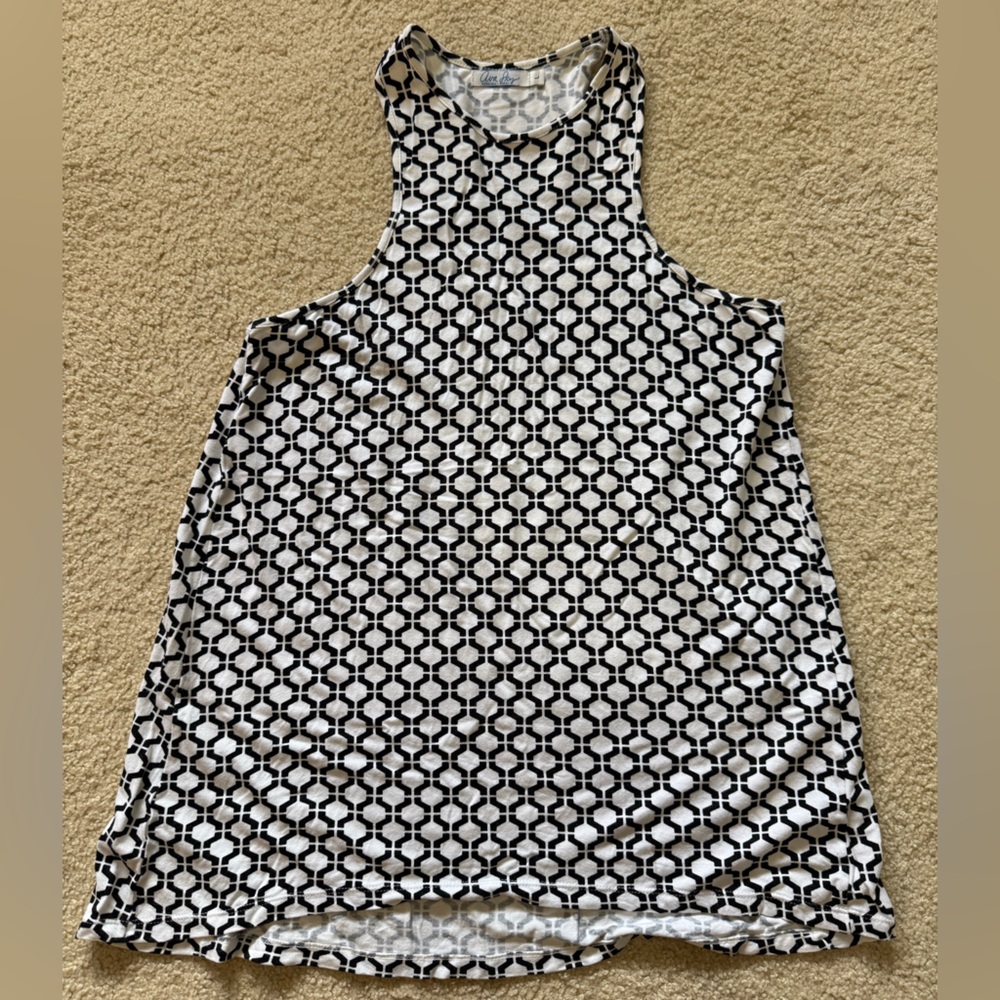 Ava sky tank